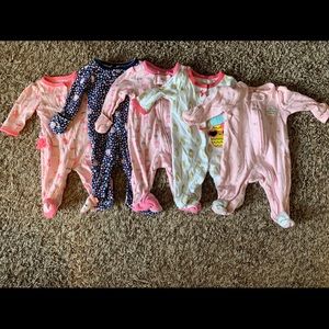 5 Newborn Girl Pajamas💕